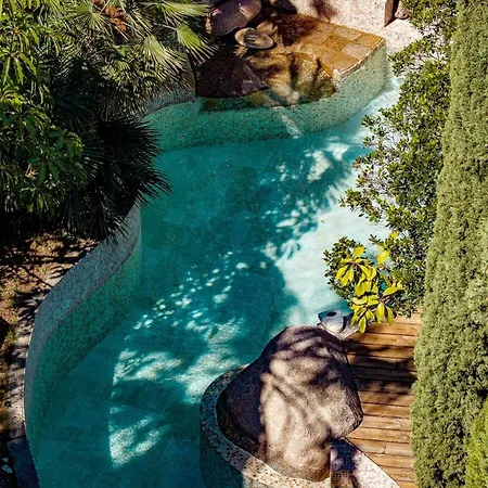Meiji, Architect Villa, Beachfront Corsica *